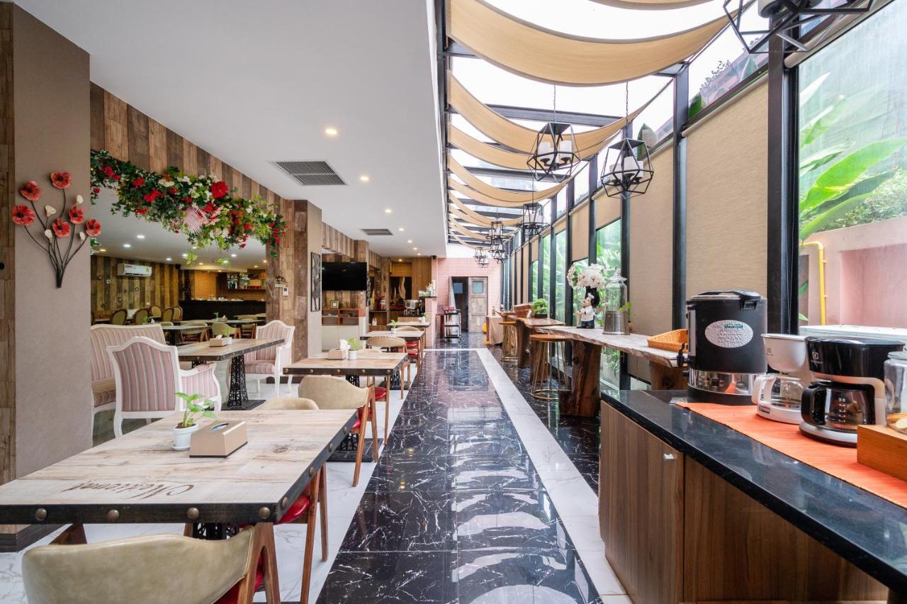 Sonia Residence - Sha Extra Plus Pantai Jomtien Bagian luar foto