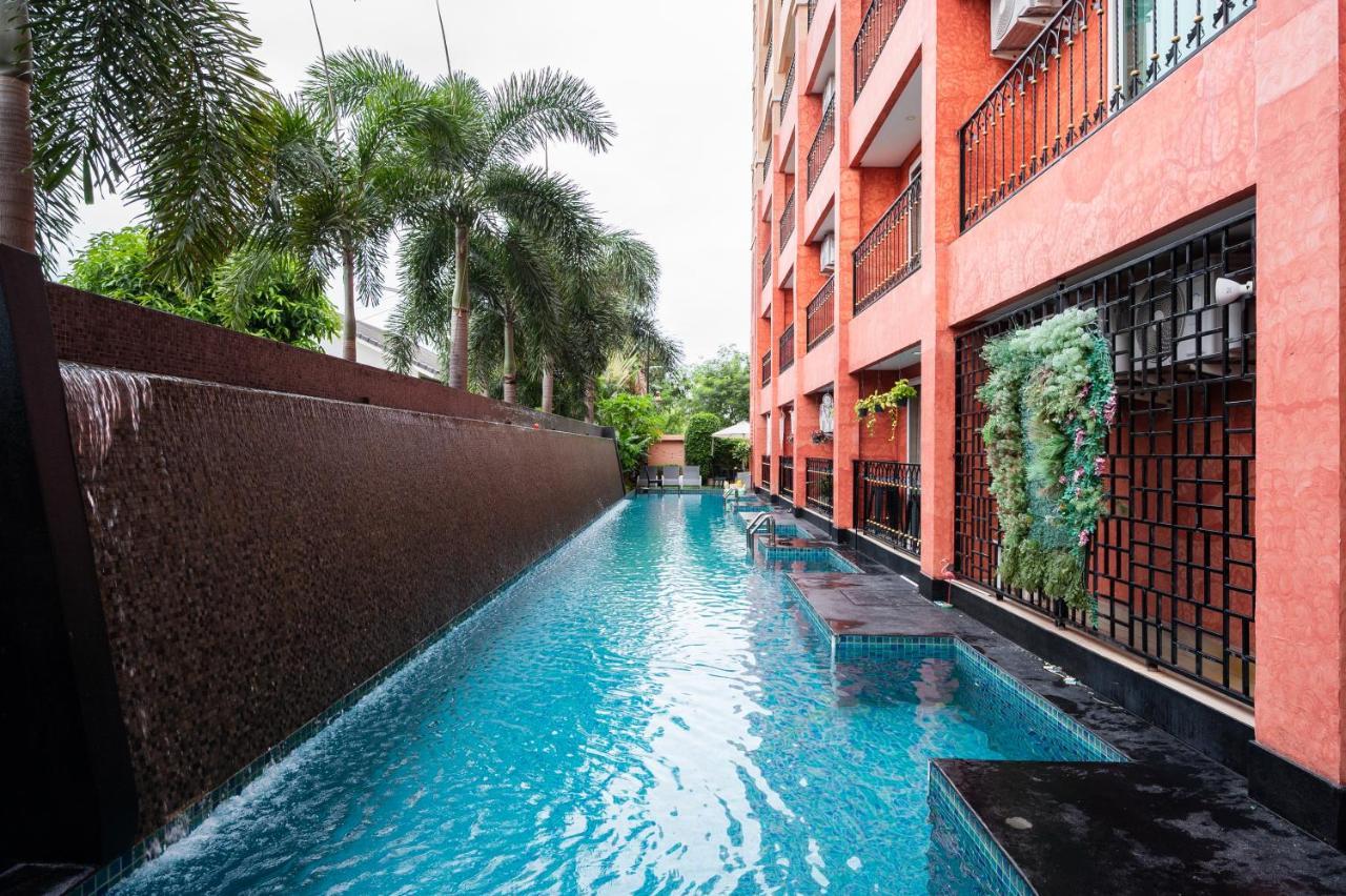 Sonia Residence - Sha Extra Plus Pantai Jomtien Bagian luar foto