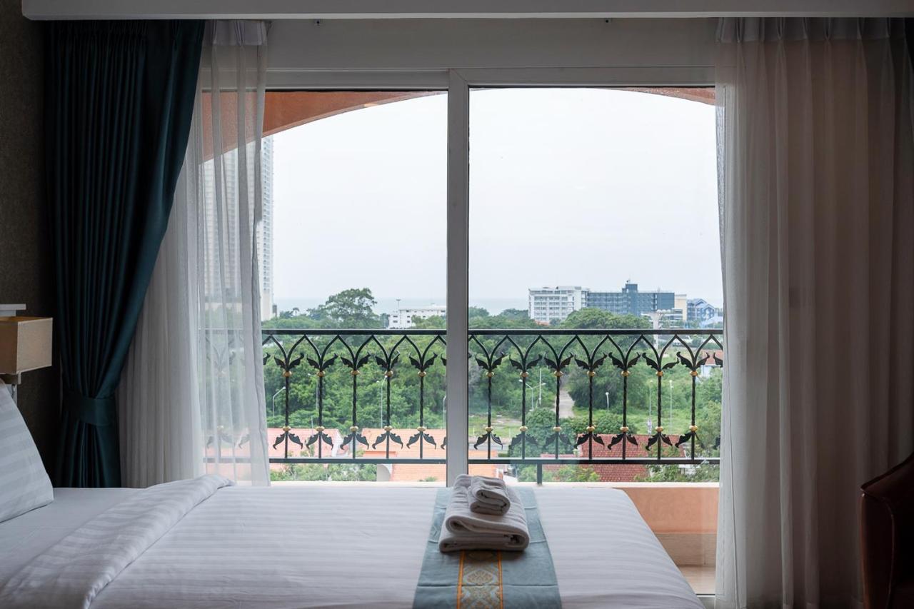 Sonia Residence - Sha Extra Plus Pantai Jomtien Bagian luar foto