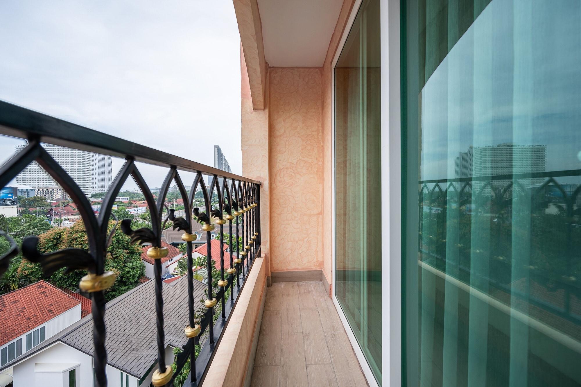 Sonia Residence - Sha Extra Plus Pantai Jomtien Bagian luar foto